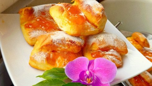 RECEPT ZA PRAVU RUSKU POSLASTICU: Isprobajte lažne salčiće sa džemom zbog kojih će vam mirisati cela kuća (VIDEO)
